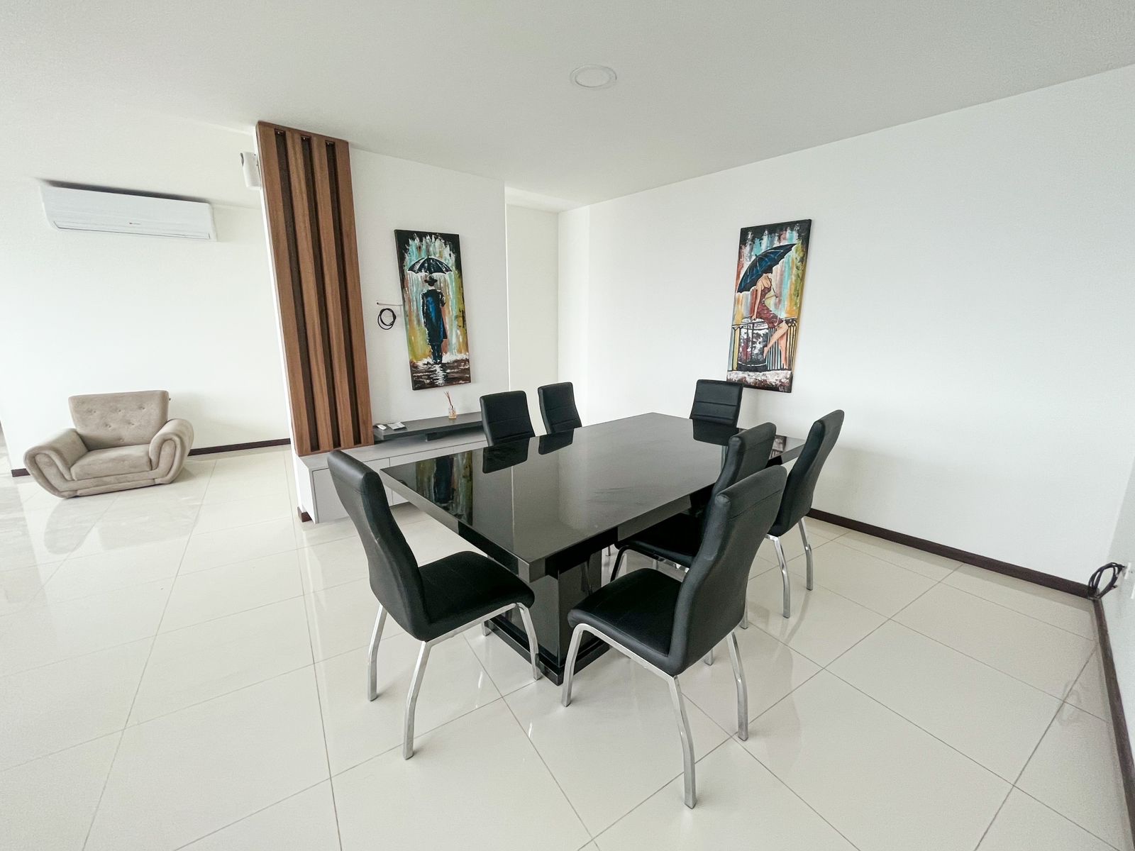 Departamento en AlquilerDPTO 3 DORMITORIOS AMOBLADO- PLATINIUM 2 FRENTE AL MALL VENTURA Foto 16