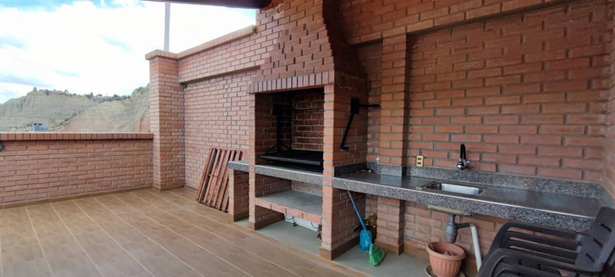 Departamento en Irpavi en La Paz 3 dormitorios 4 baños 1 parqueos Foto 11