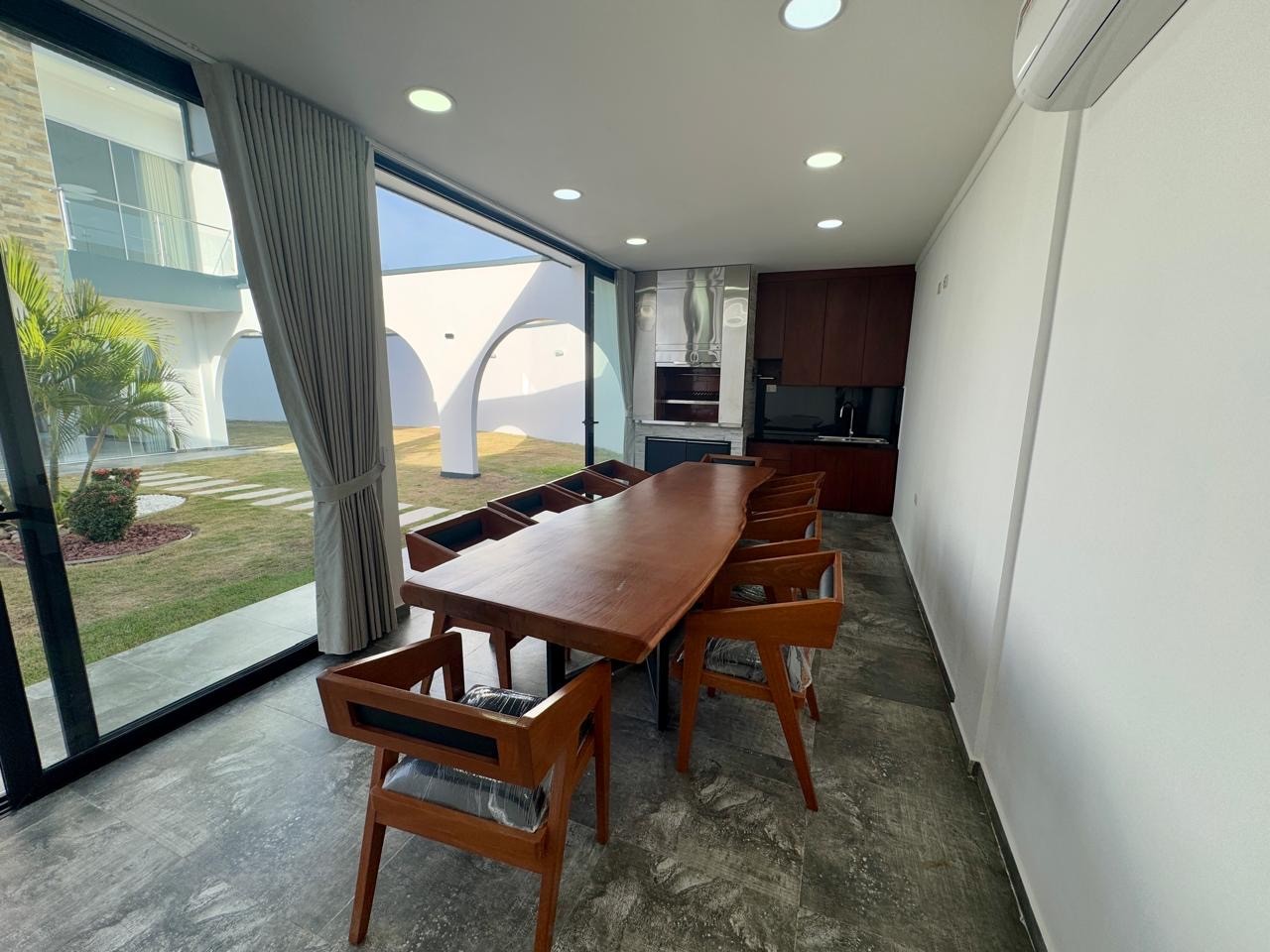 Casa en Carretera Norte en Santa Cruz de la Sierra 4 dormitorios 3 baños 2 parqueos Foto 5