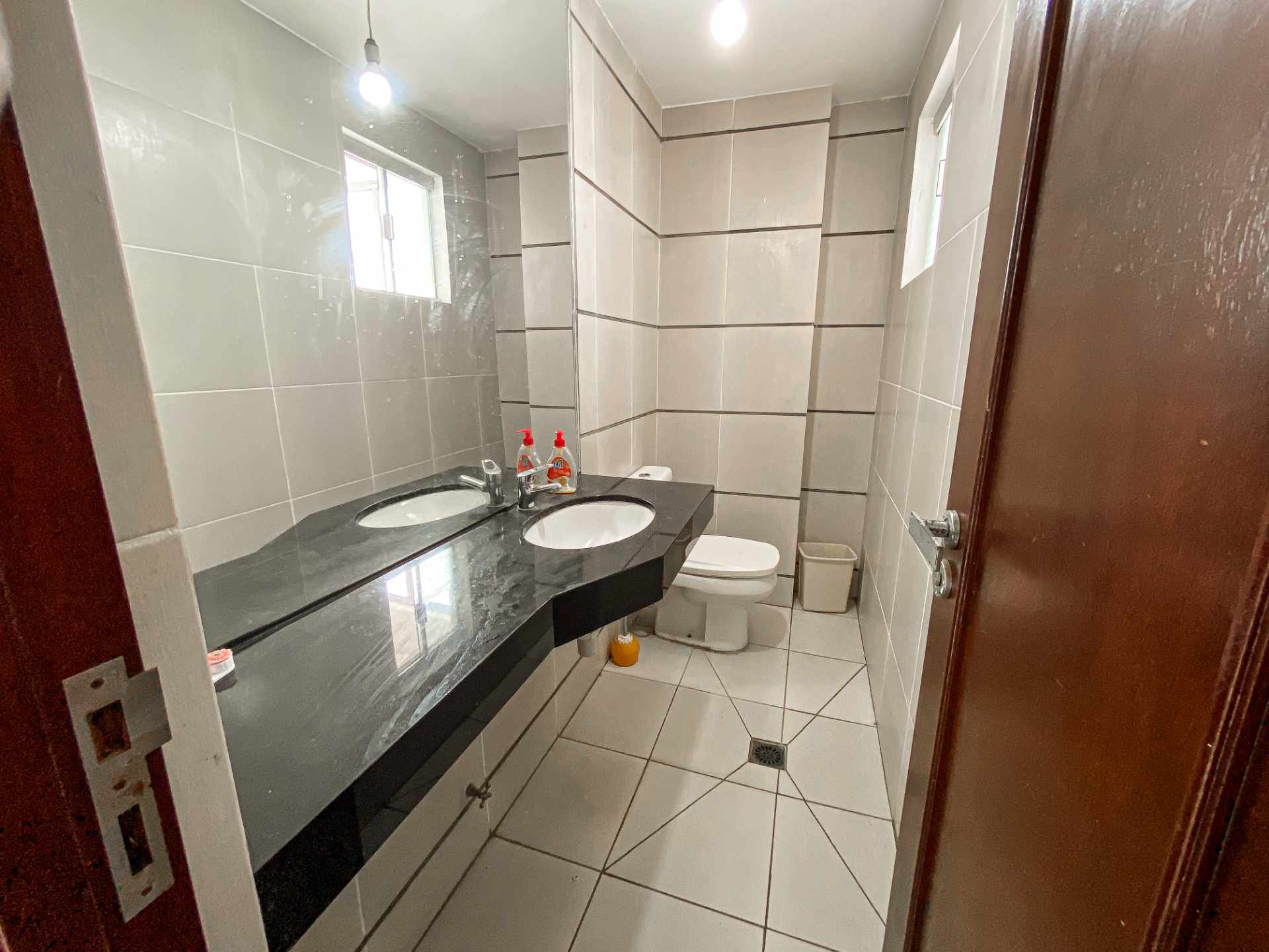 Departamento en Entre 4to y 5to anillo Norte en Santa Cruz de la Sierra 3 dormitorios 4 baños 1 parqueos Foto 14