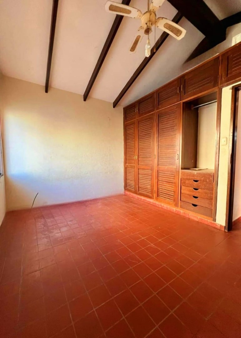 Casa en AlquilerAv. Ibérica- Barrio las LAS PALMAS  5 dormitorios 4 baños 3 parqueos Foto 23