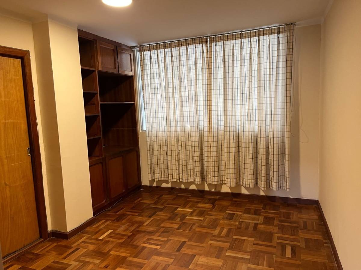 En Alquiler a Bs 4,500 Foto 9