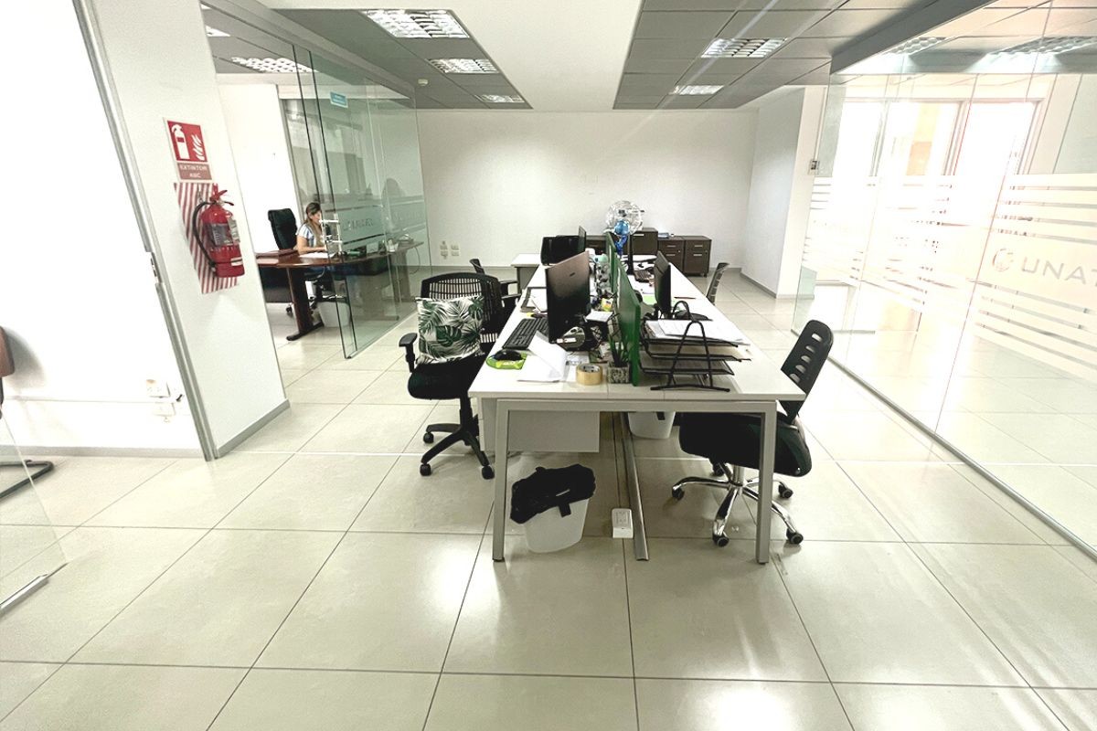 Oficina en VentaOFICINA EN VENTA - TORRE DUO (EQUIPETROL) Foto 5