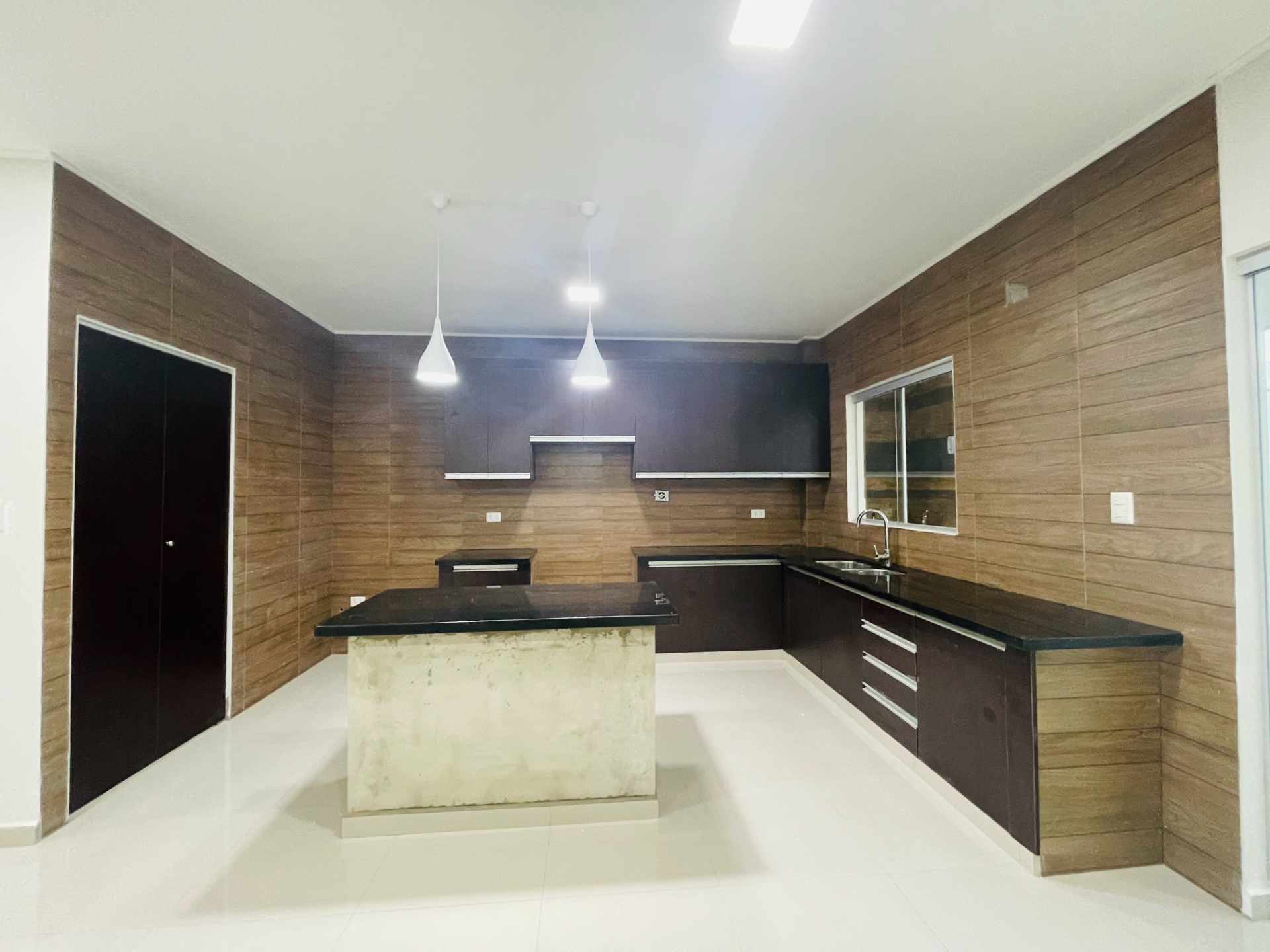 Ubicadas En La Av Santos Dum... | UC-919588 | UltraCasas.com