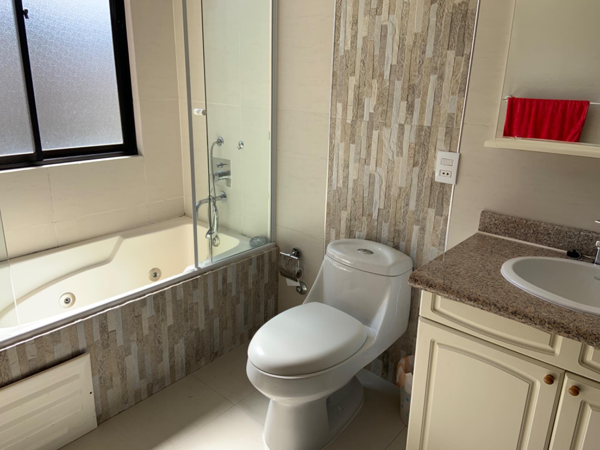 En Venta a $us 155,000 Foto 3