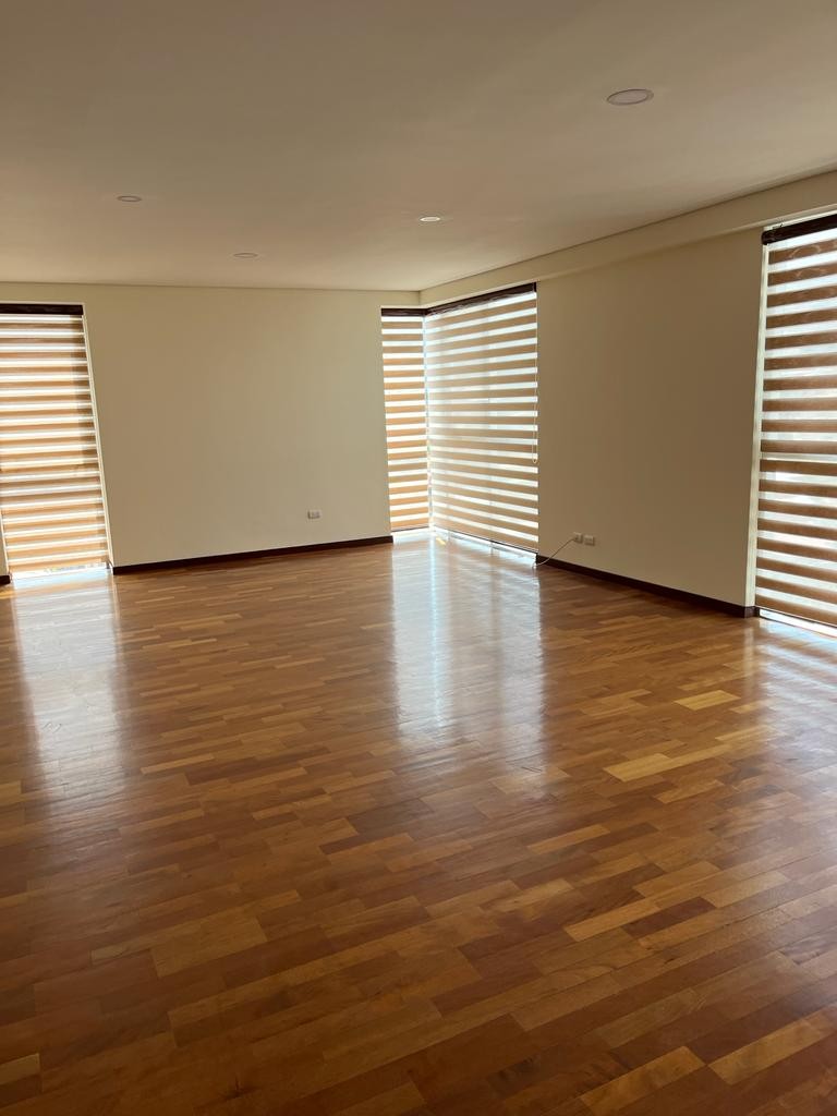 En Venta a $us 295,000 Foto 17