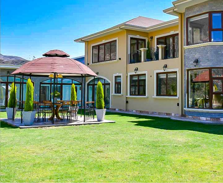 Casa en Río Abajo en La Paz 5 dormitorios 7 baños 4 parqueos Foto 5