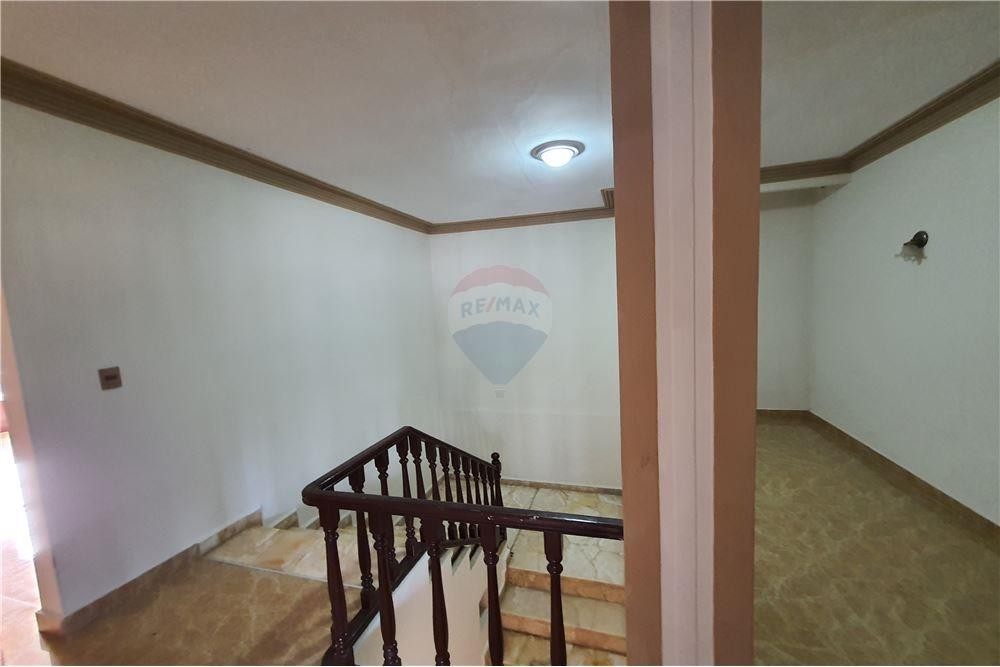 Casa en San Jorge en Tarija 4 dormitorios 4 baños 2 parqueos Foto 7