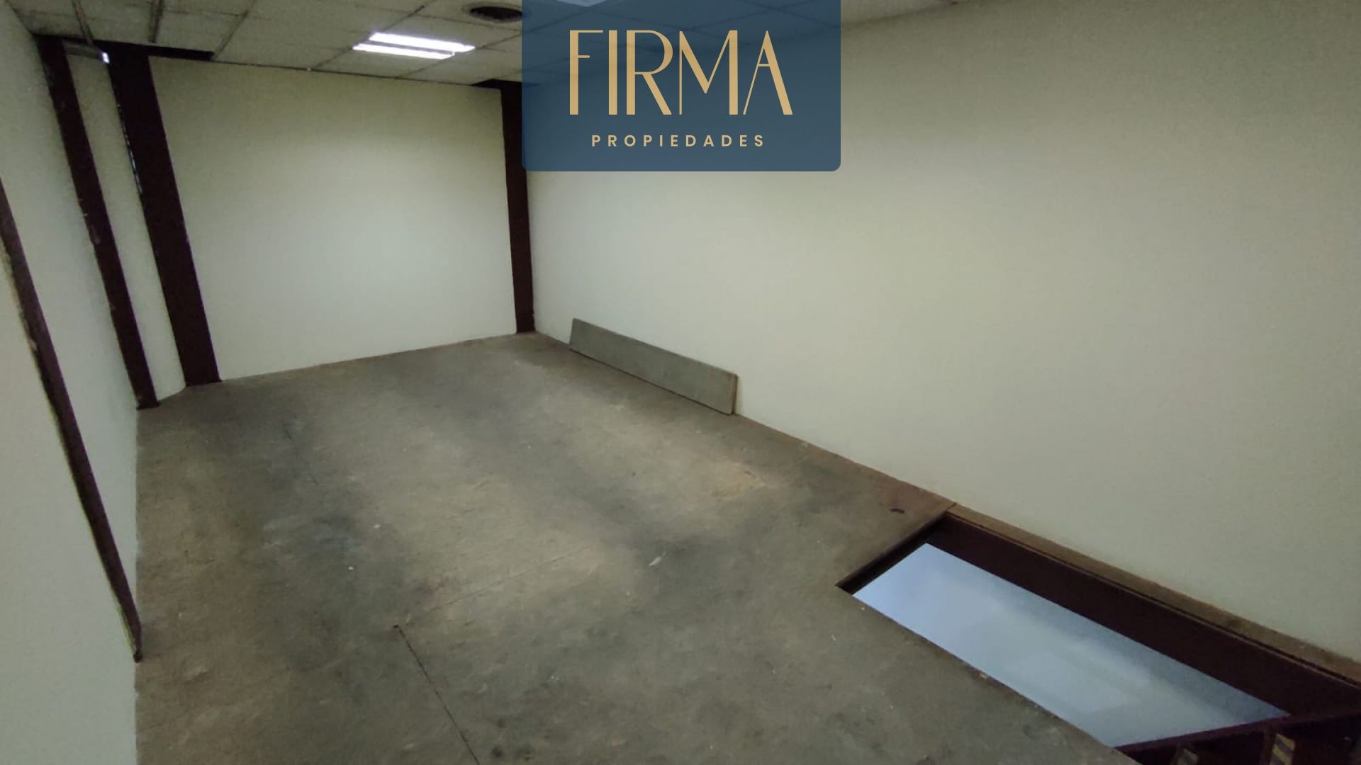 Local comercial ALQUILA ESTE LOCAL EN MIRAFLORES Foto 4