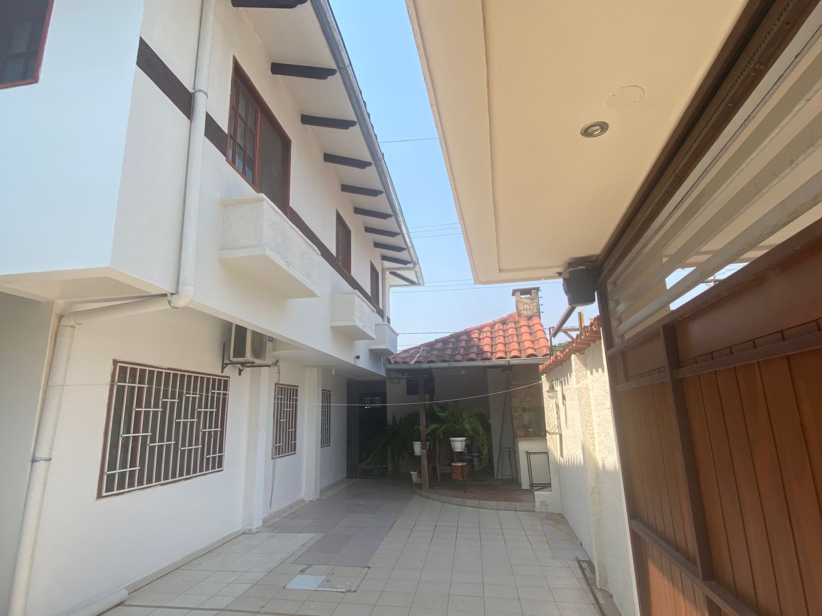 Casa en VentaMutualista y Alemania  3 dormitorios 3 baños 2 parqueos Foto 4