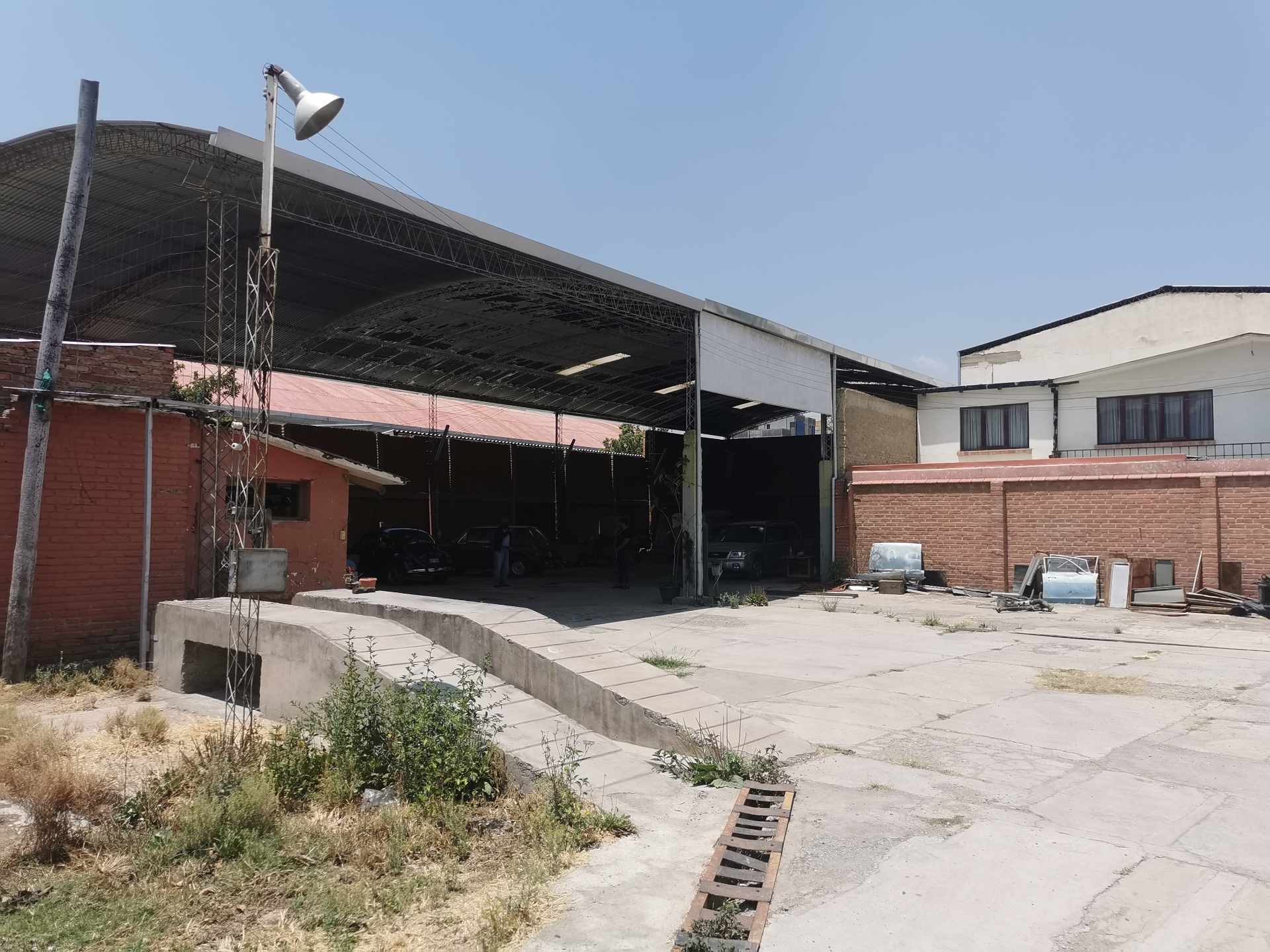 Terreno en VentaAv. Daniel Campos esq. Calle acre    Foto 5