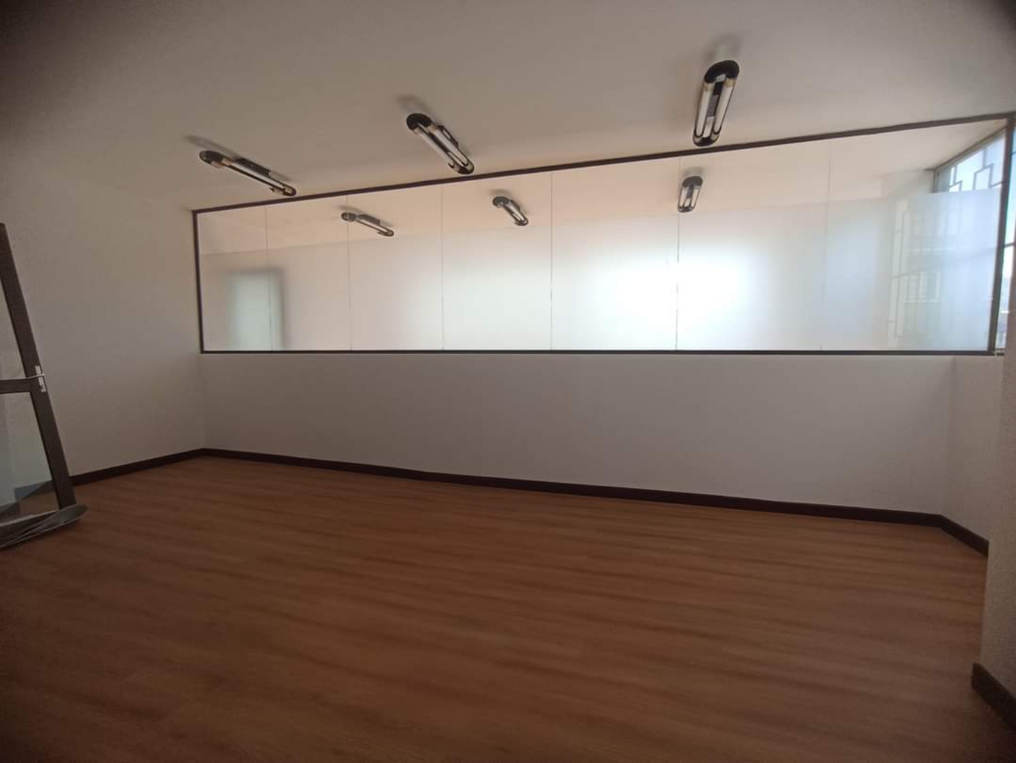 Oficina en VentaEl Prado  1 dormitorios 3 baños  Foto 4