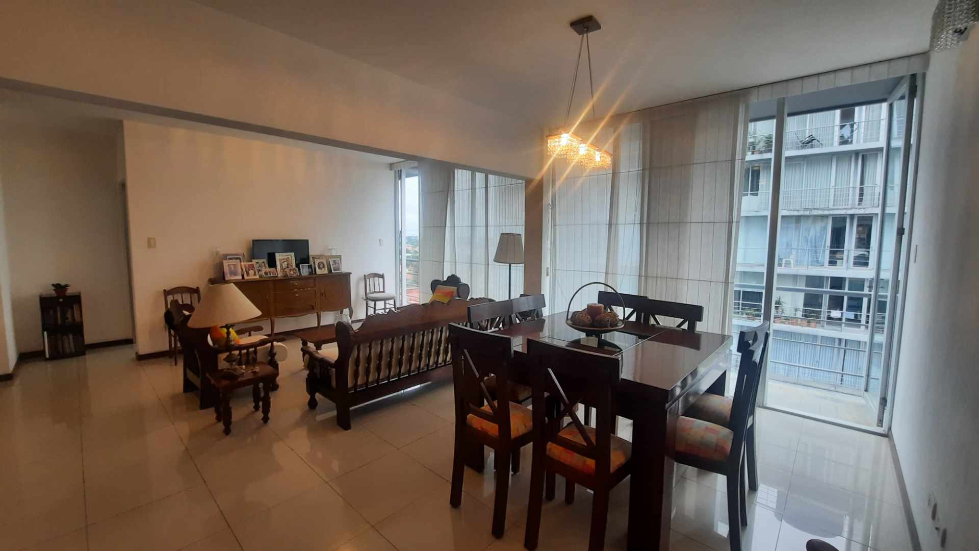 Departamento en Venta2DO ANILLO Y AV. PIRAI BARRIO URBARI Foto 9