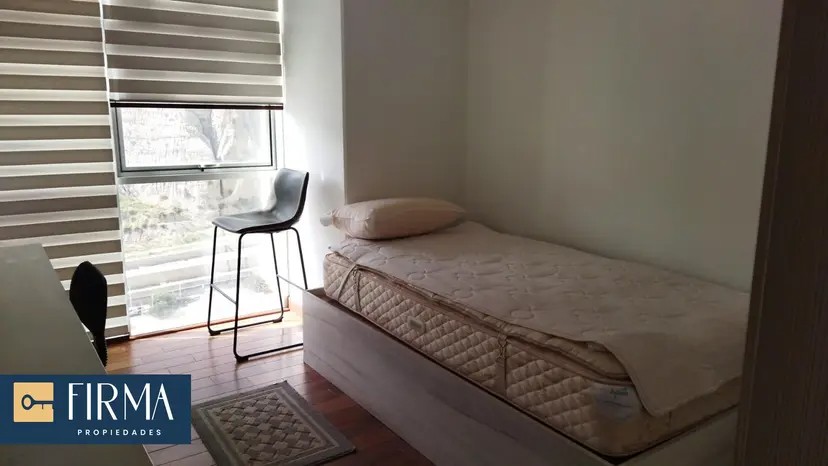 Departamento en AlquilerAvenida Ballivian esquina calle 10 de Calacoto Foto 2