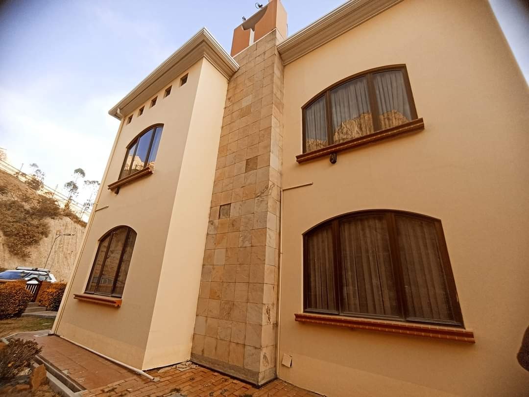 En Venta a $us 450,000 Foto 4