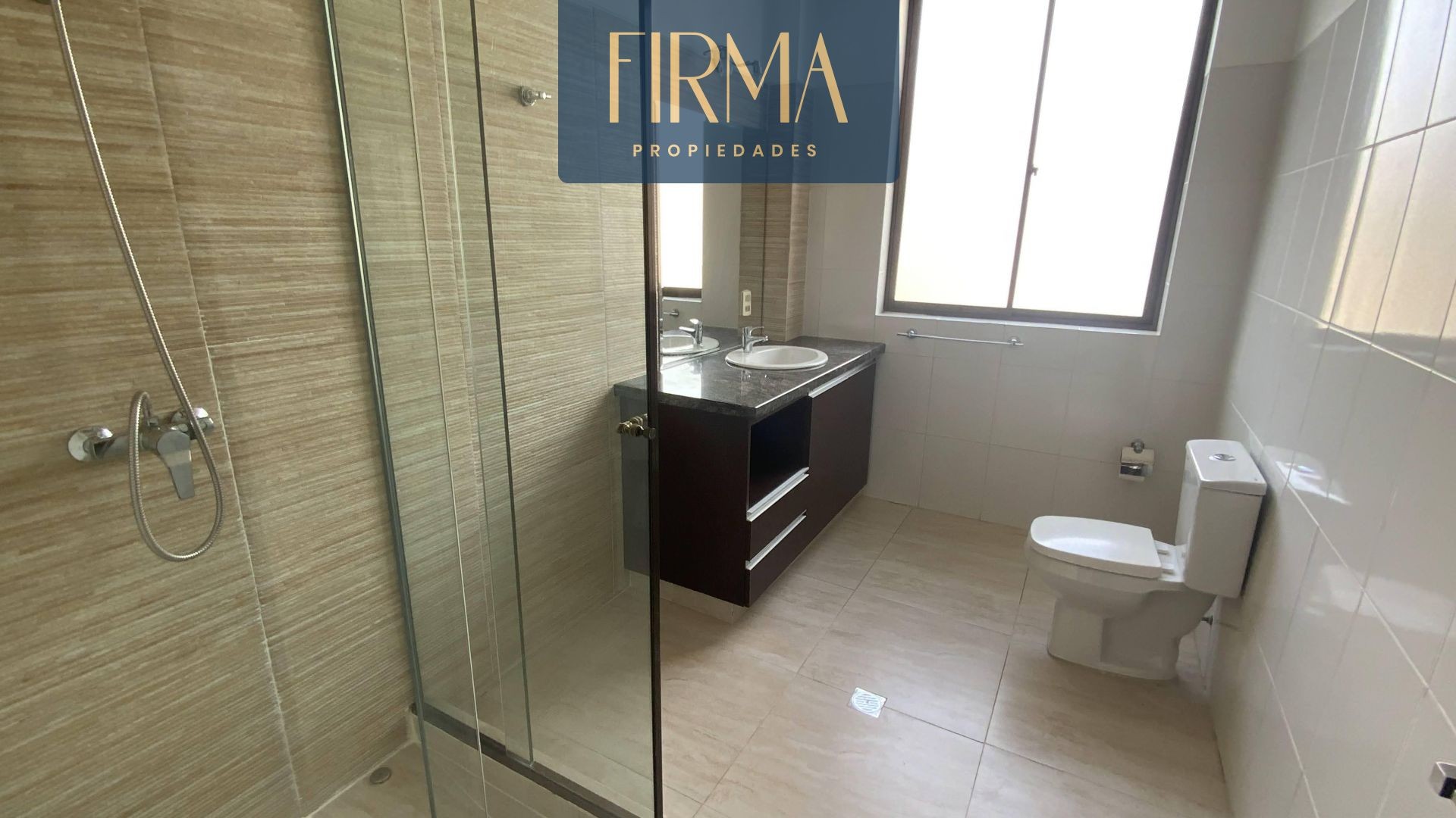 Departamento en El Pedregal en La Paz 3 dormitorios 3 baños 1 parqueos Foto 4