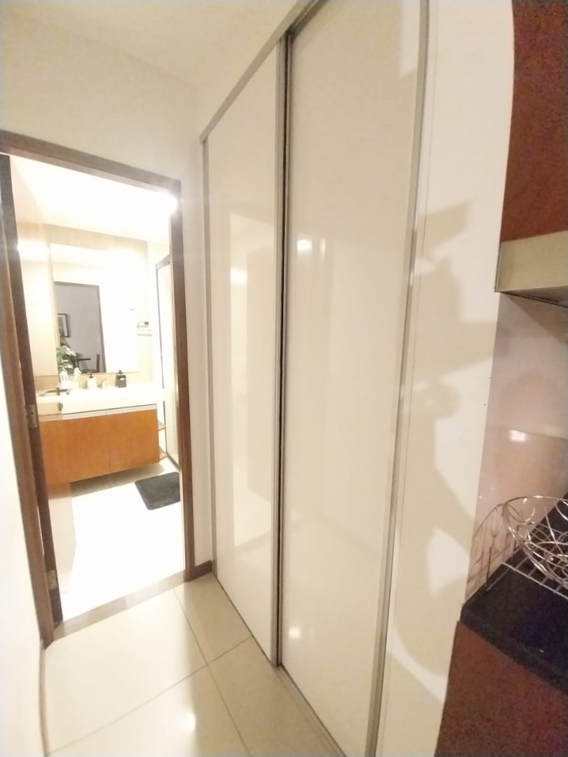 Departamento en AlquilerMacororo 12, equipetrol, frente Plaza Italia 1 dormitorios 1 baños 1 parqueos Foto 3