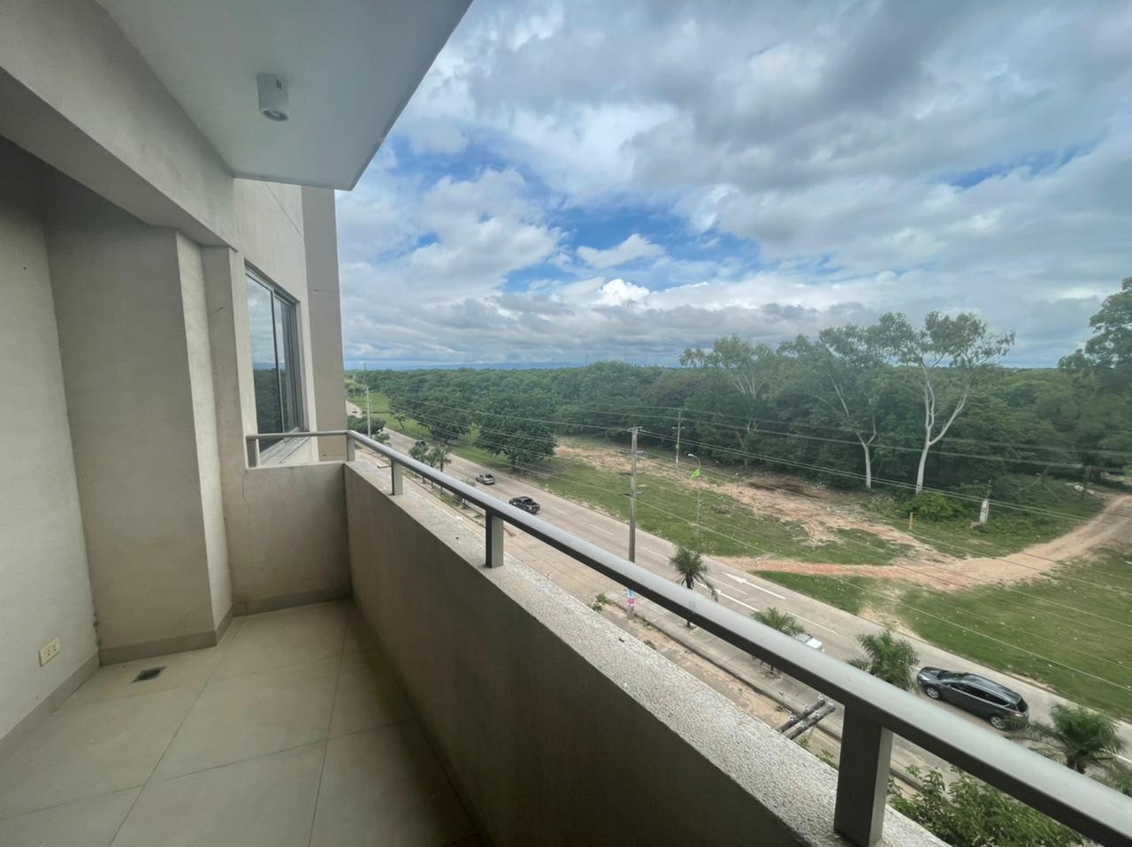 Departamento en Sirari en Santa Cruz de la Sierra 3 dormitorios 2 baños 1 parqueos Foto 3