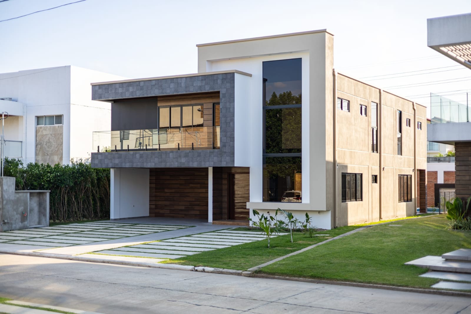 En Venta a $us 480,000 Foto 2