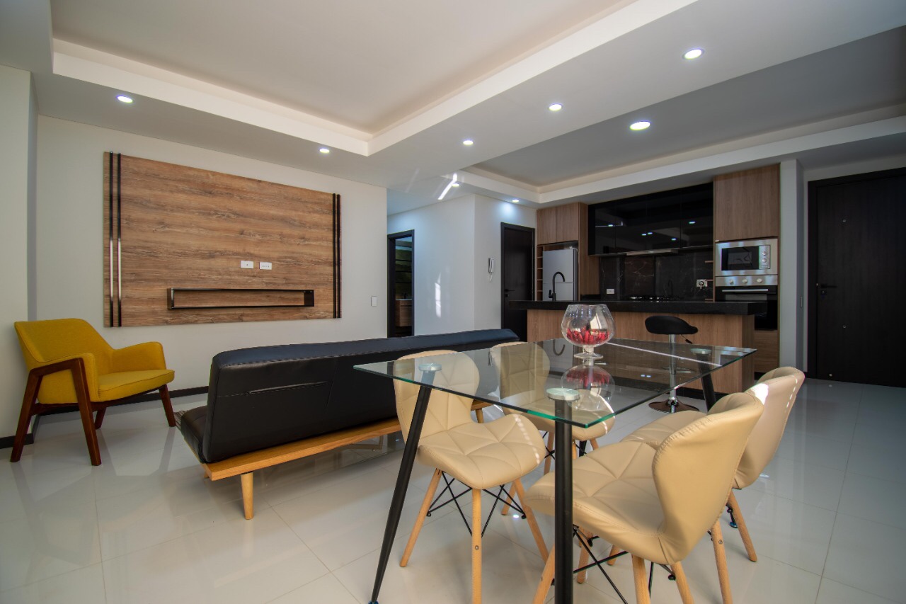 Departamento en AlquilerEN ALQUILER EQUIPETROL CALLE HERNAN ALDABA PAZ PLAZA ITALIA 2 dormitorios 3 baños 1 parqueos Foto 10