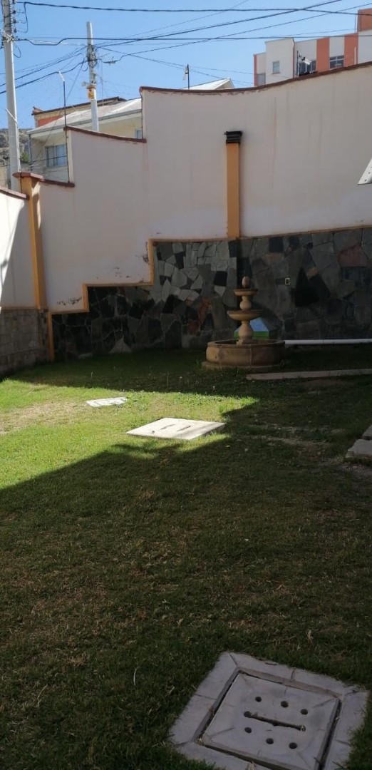 Casa en Sopocachi en La Paz 4 dormitorios 2 baños  Foto 16