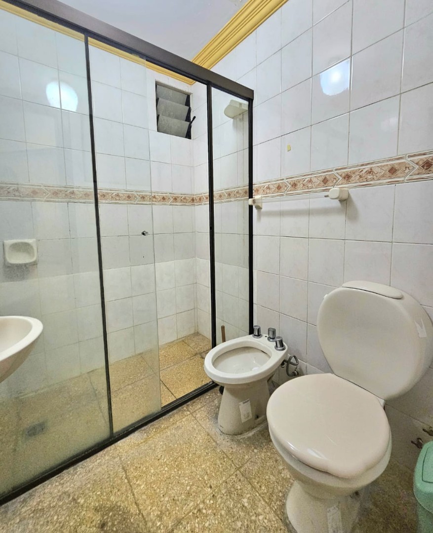 Departamento en AlquilerCALLE SEOANE- ZONA CENTRO  2 dormitorios 3 baños  Foto 10