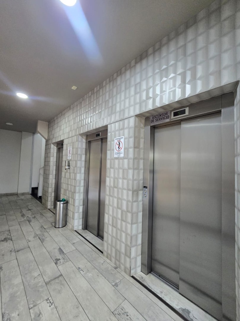 En Alquiler a $us 450 Foto 15