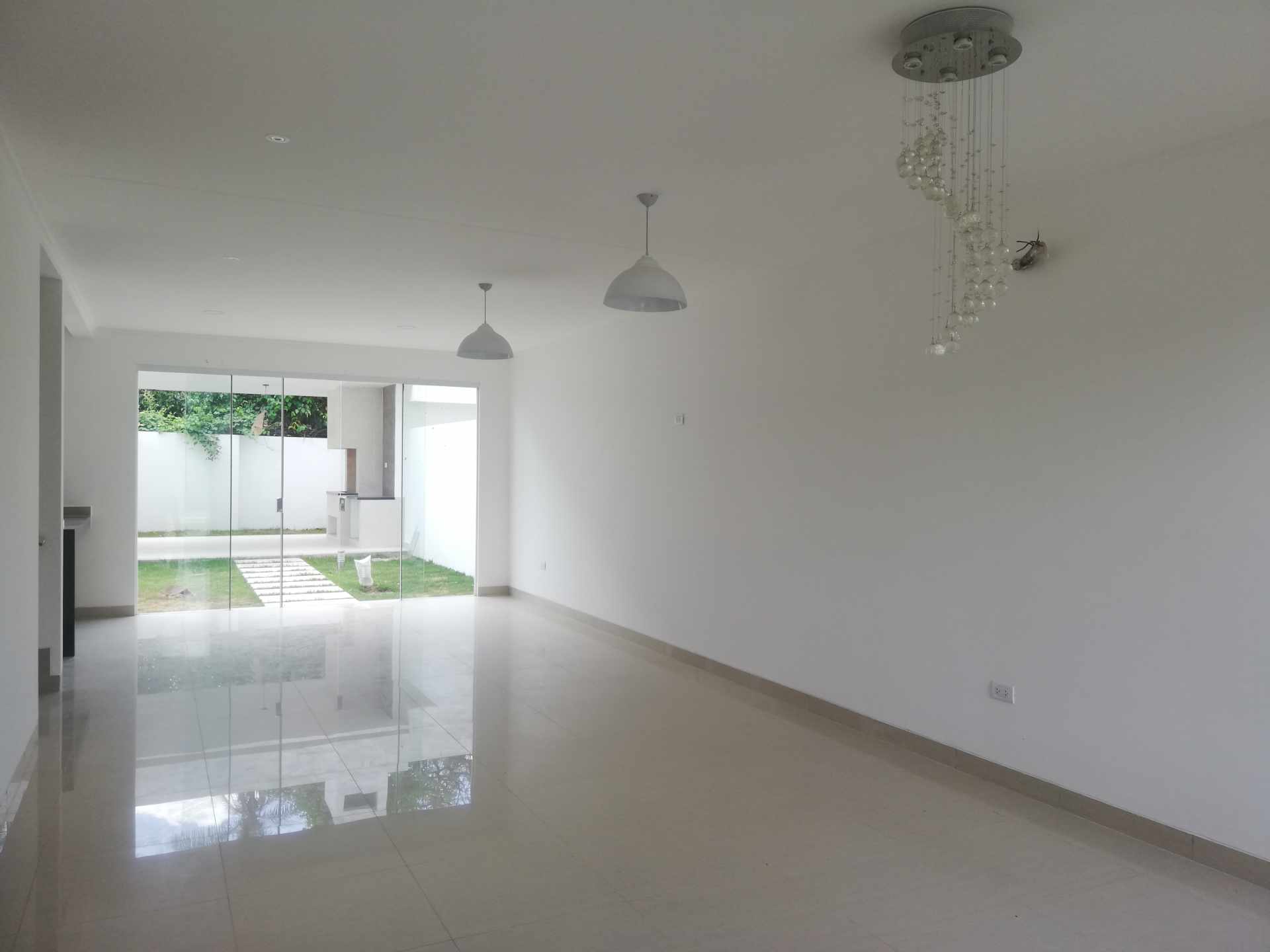 Casa en VentaURBANIZACION CERRADA CASA DE CAMPO (Casa de Campo - Club Golf)
 3 dormitorios 3 baños 2 parqueos Foto 4