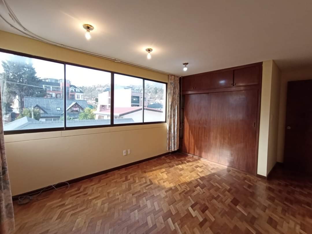 Departamento en Irpavi en La Paz 3 dormitorios 4 baños 1 parqueos Foto 19