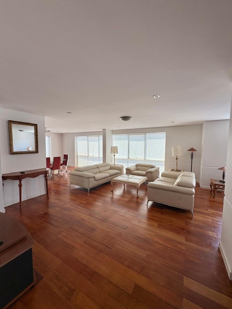 Departamento en Calacoto en La Paz 2 dormitorios 3 baños 1 parqueos Foto 1