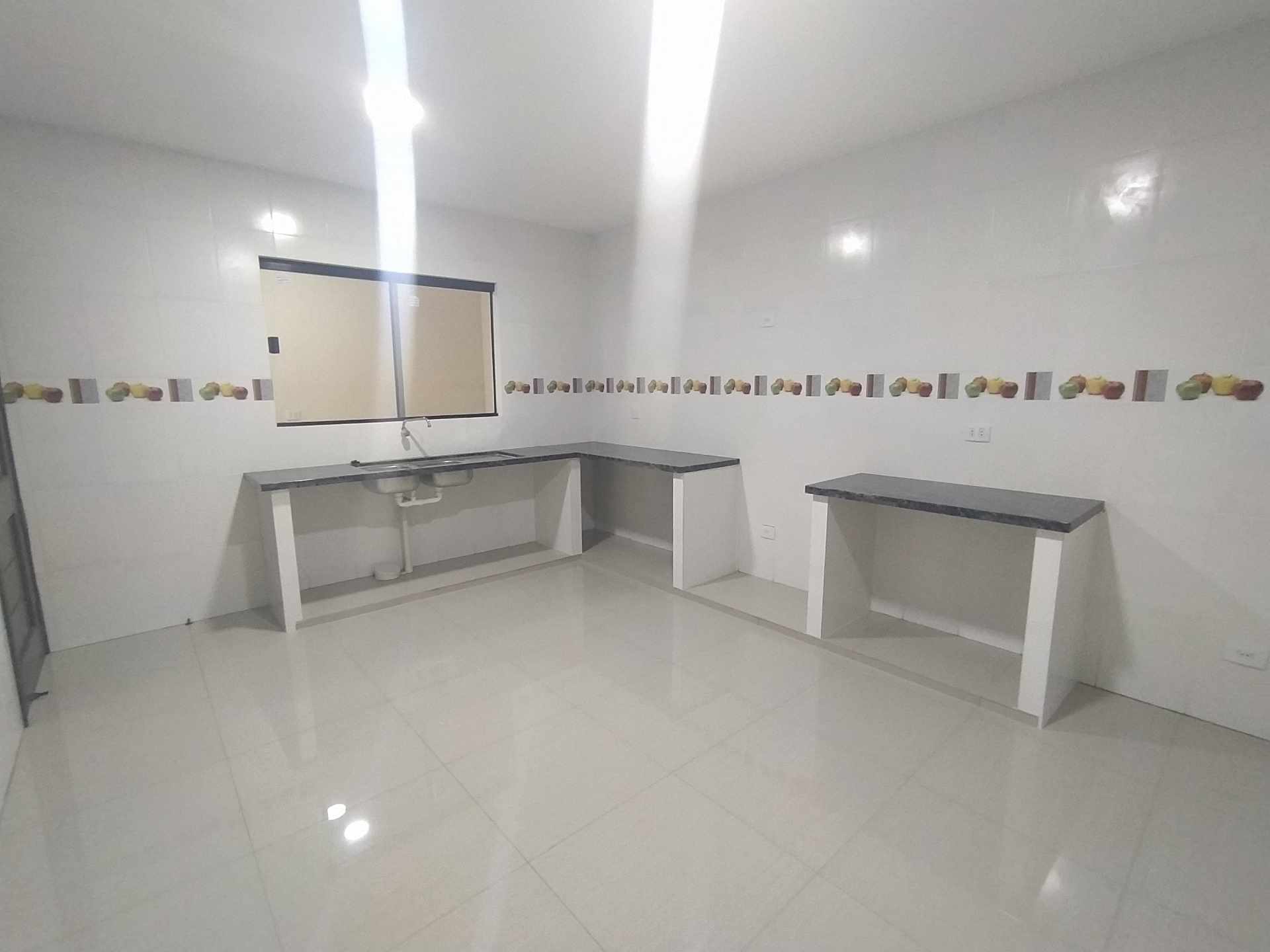 Casa en VentaAV. LA COLORADA ENTRE 5TO Y 6TO ANILLO Foto 3