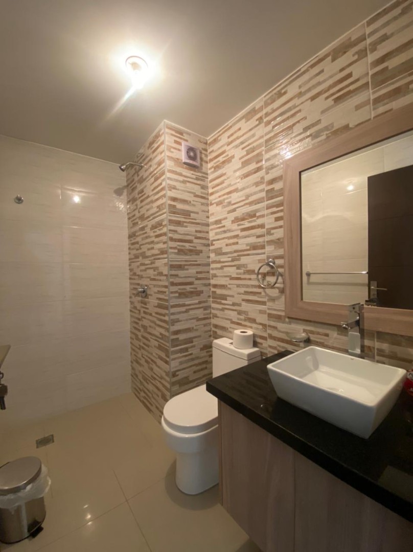 Departamento en VentaAv Alemana 3er anillo Calle Pachiuba Condominio Altamura Foto 6