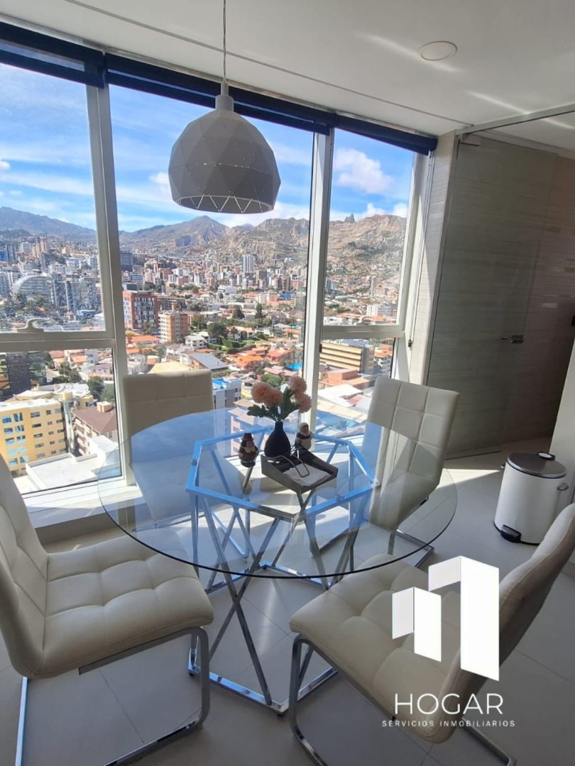 Departamento en VentaAv. Ballivián- Calacoto Foto 7