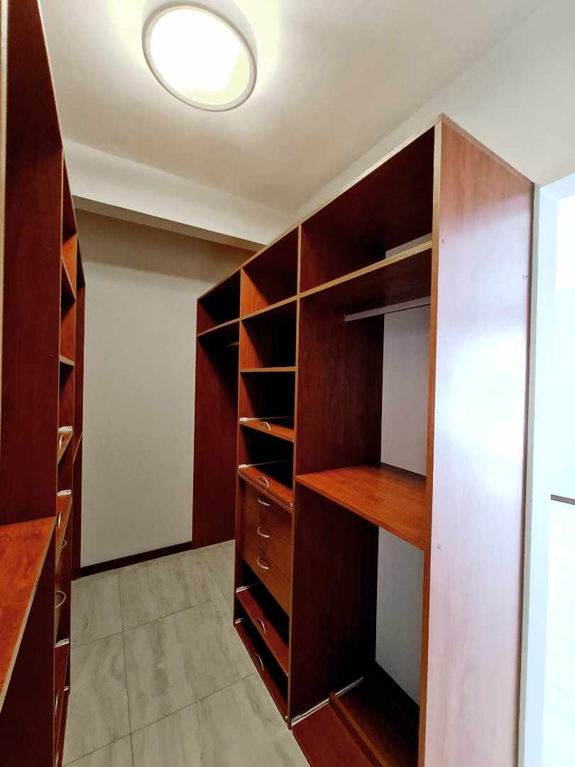 En Venta a $us 285,000 Foto 9