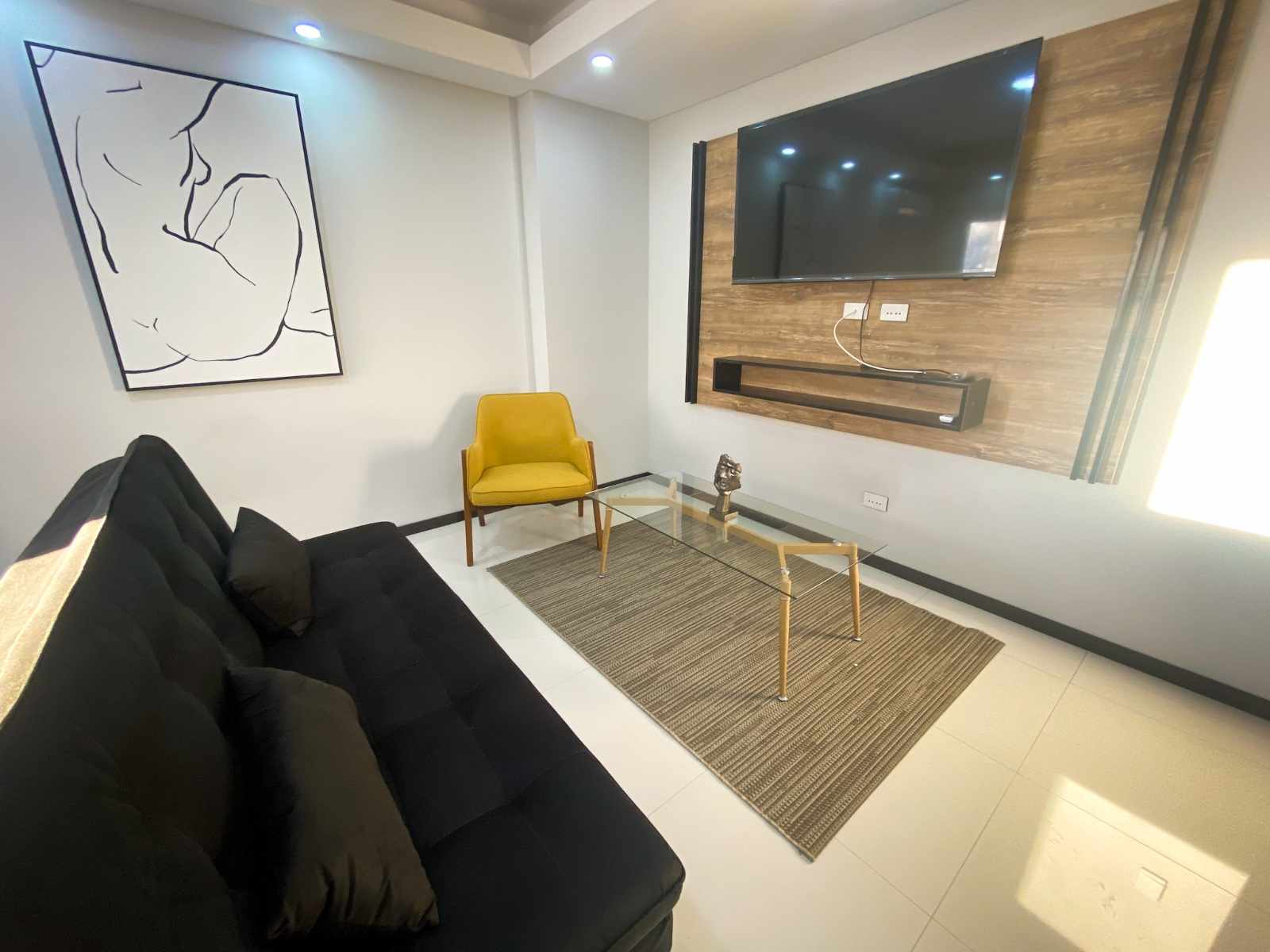 Departamento en Equipetrol en Santa Cruz de la Sierra 2 dormitorios 3 baños 1 parqueos Foto 3